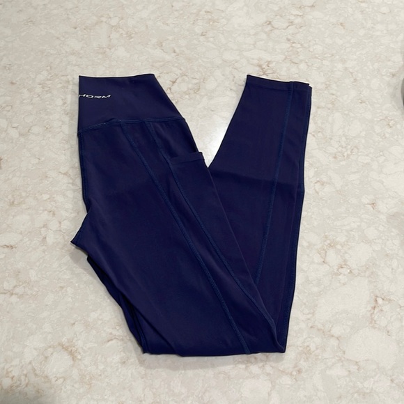 1st Phorm Leggings - Picture 1 of 3